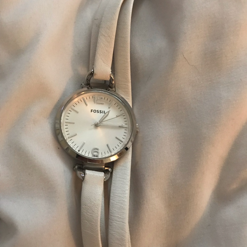 Fossil watch white